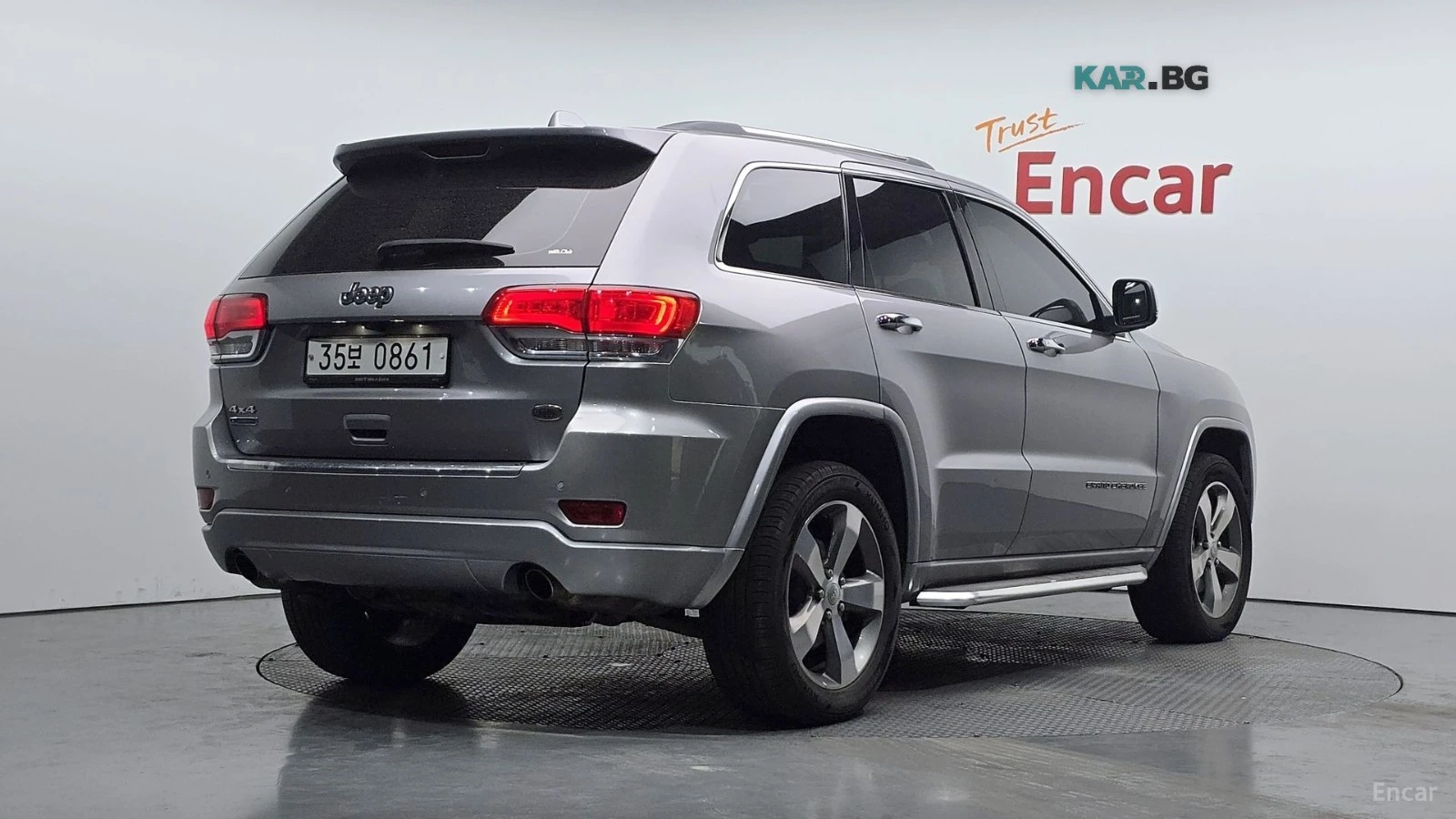 Jeep Cherokee 3.0D Overland WK2* КОЖА* ОБДУХВ* НАВИ* ПАНО* КАМЕР, снимка 2 - Автомобили и джипове - 56086569