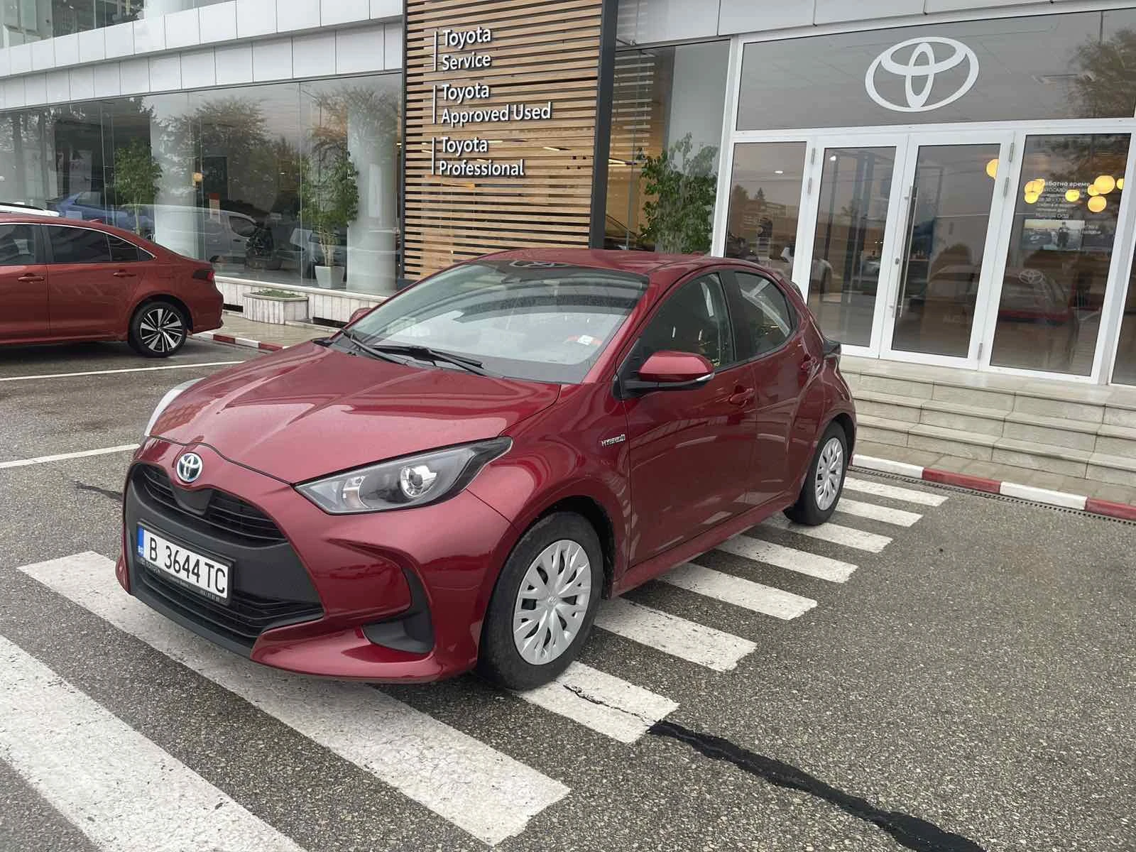 Toyota Rav4 1.5 HYBRID, снимка 2 - Автомобили и джипове - 56651285