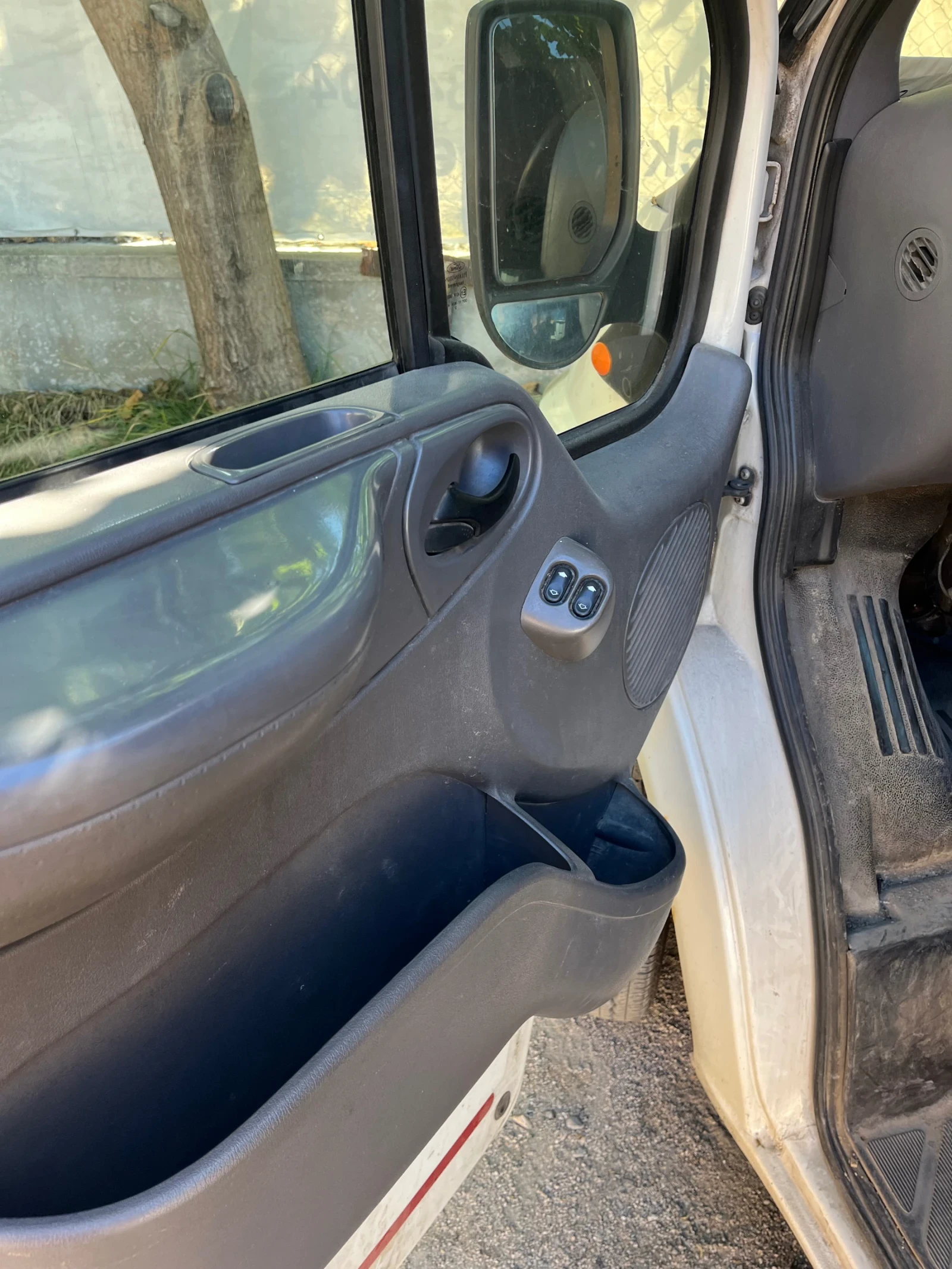 Ford Transit 125 T 300 - изображение 3
