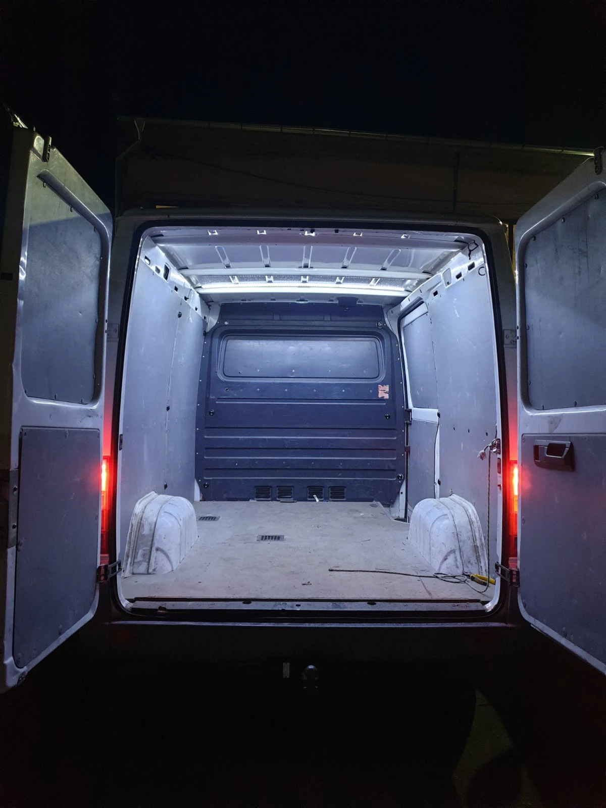 Mercedes-Benz 208 Sprinter, снимка 6 - Бусове и автобуси - 54019202