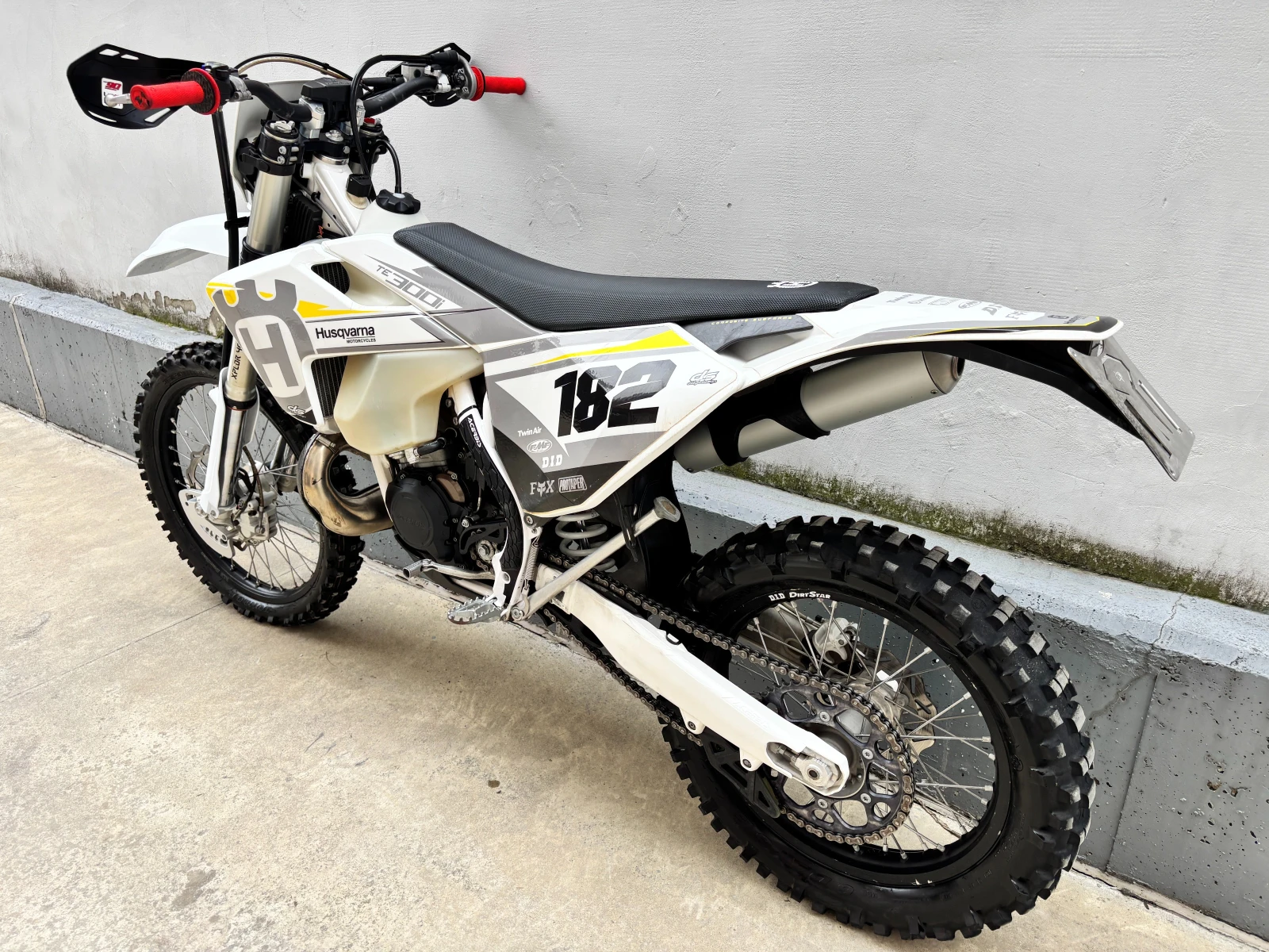 Husqvarna TE 300 - изображение 4