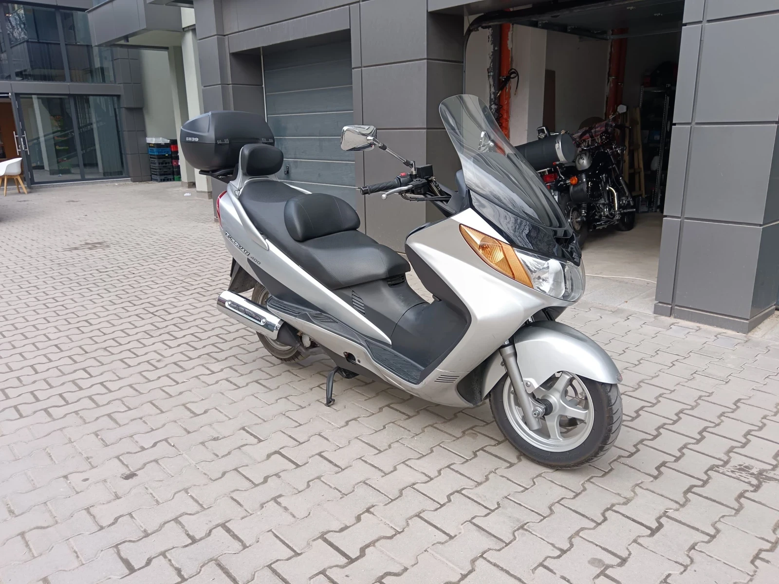 Suzuki Burgman 400, снимка 2 - Мотоциклети и мототехника - 54440683