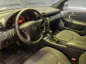 Mercedes-Benz C 220 КЛИМА* ТЕМП* РЕГ* GREY MATE* 143к.с* МУЛТИ* , снимка 8