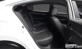 Hyundai Elantra 1.6 Smart, снимка 12