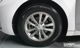 Hyundai Elantra 1.6 Smart, снимка 5