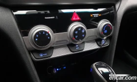 Hyundai Elantra 1.6 Smart, снимка 17