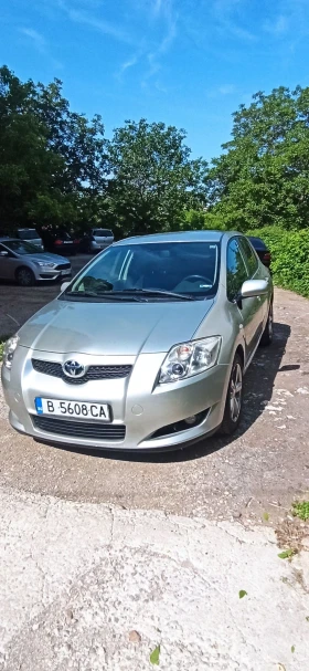  Toyota Auris