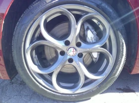 Обява за продажба на Alfa Romeo Giulia 2.0T / Q4 /Pano ~24 600 лв. - изображение 7 | Auto.bg Обява за продажба на Alfa Romeo Giulia 2.0T / Q4 /Pano ~24 600 лв. - изображение 7