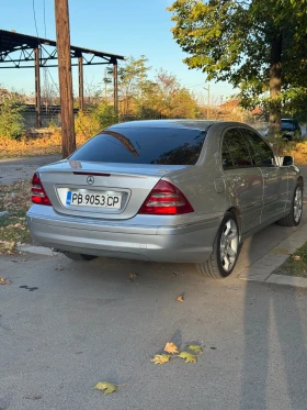 Mercedes-Benz C 220, снимка 2