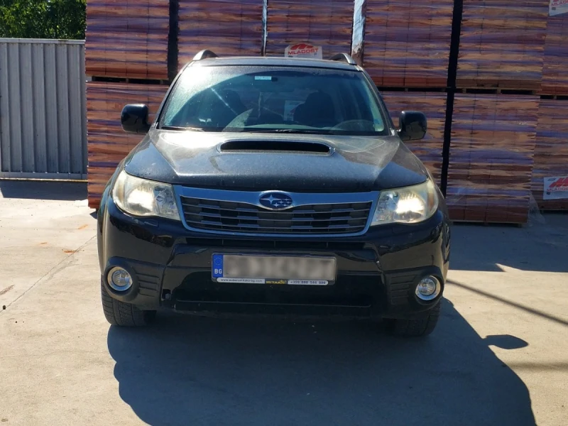 Subaru Forester, снимка 1 - Автомобили и джипове - 49599522