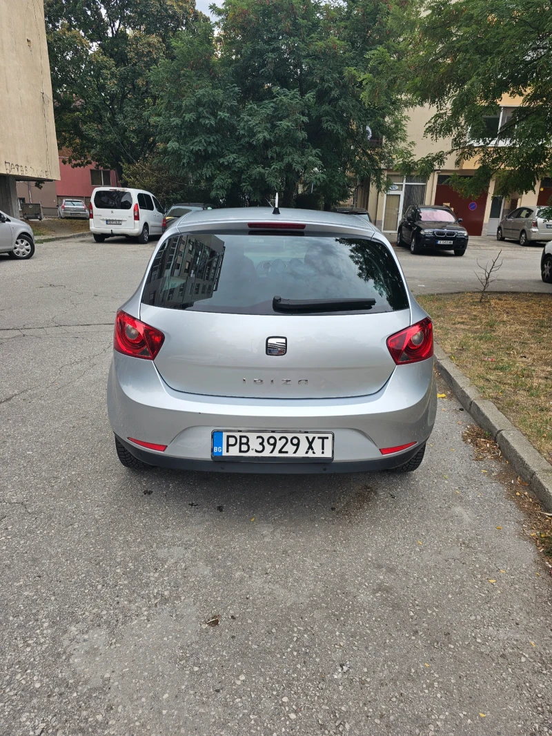 Seat Ibiza, снимка 3 - Автомобили и джипове - 47229370