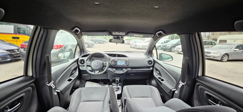 Toyota Yaris 1.5 Hybrid  Style, снимка 9 - Автомобили и джипове - 47774256