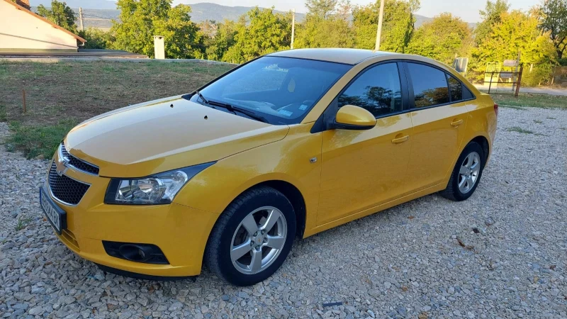 Chevrolet Cruze, снимка 1 - Автомобили и джипове - 48365459