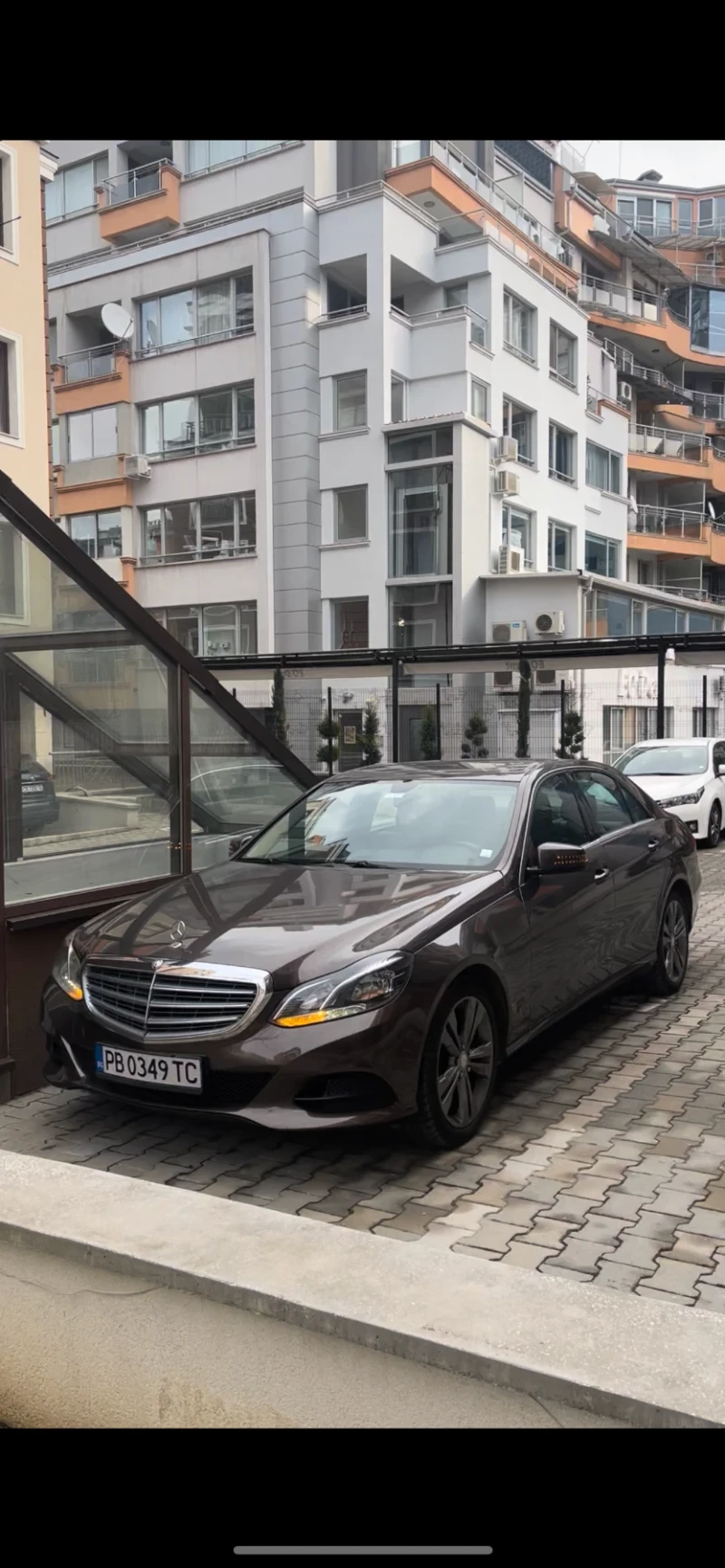 Mercedes-Benz E 200, снимка 1 - Автомобили и джипове - 49028122