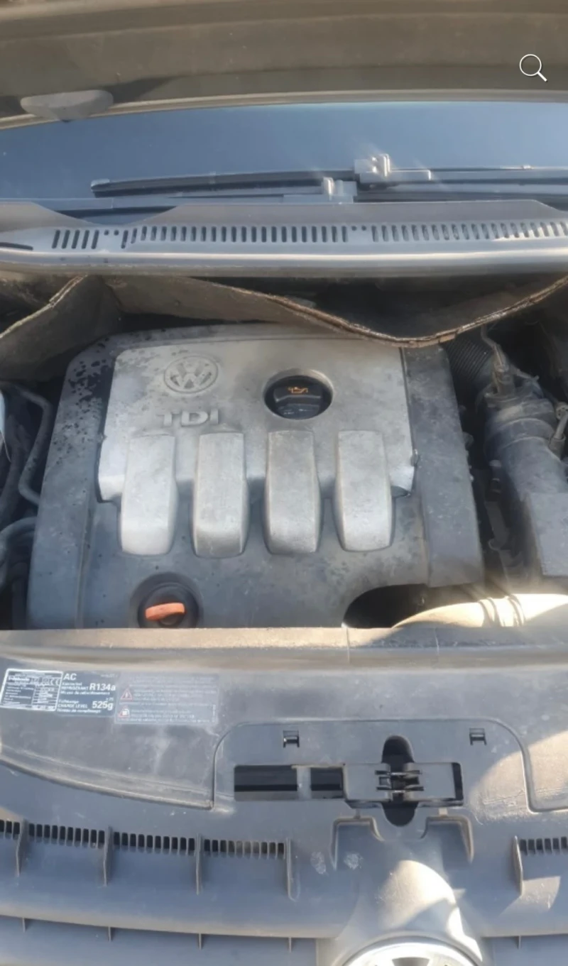 VW Touran TDi 6 СКОРОСТИ, НОВ ВНОС, ТЕГЛИЧ, снимка 10 - Автомобили и джипове - 49227993