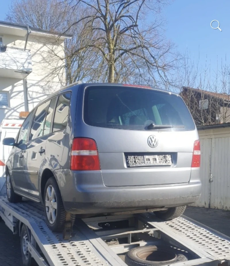 VW Touran TDi 6 СКОРОСТИ, НОВ ВНОС, ТЕГЛИЧ, снимка 1 - Автомобили и джипове - 49227993