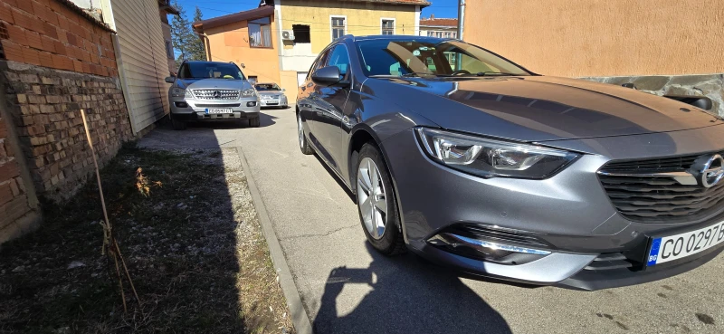 Opel Insignia, снимка 6 - Автомобили и джипове - 49375342