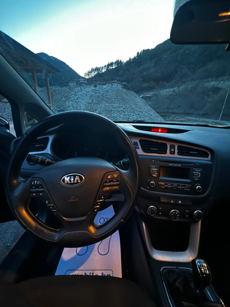 Kia Ceed, снимка 4 - Автомобили и джипове - 49588830