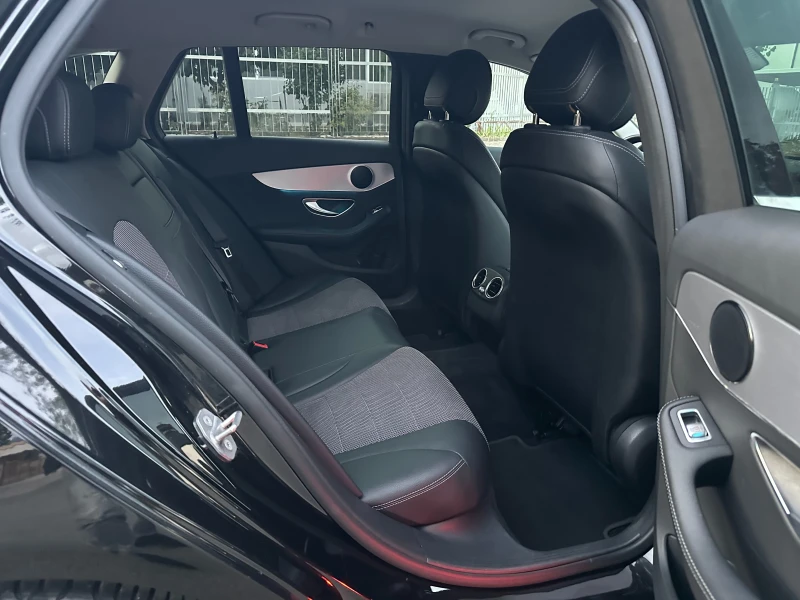 Mercedes-Benz C 220 d 170к.с ПЪЛНА СЕРВИЗНА ИСТОРИЯ* !!, снимка 11 - Автомобили и джипове - 51953606