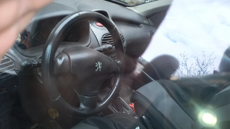 Peugeot 206 2.0 HDI комби, снимка 6 - Автомобили и джипове - 53356138