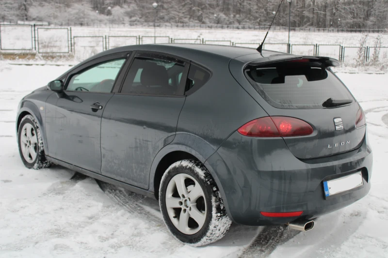 Seat Leon 1.6, снимка 5 - Автомобили и джипове - 53375360