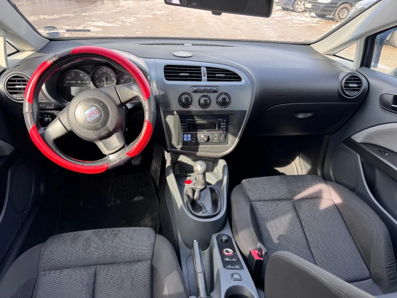 Seat Leon 1.6, снимка 10 - Автомобили и джипове - 53375360
