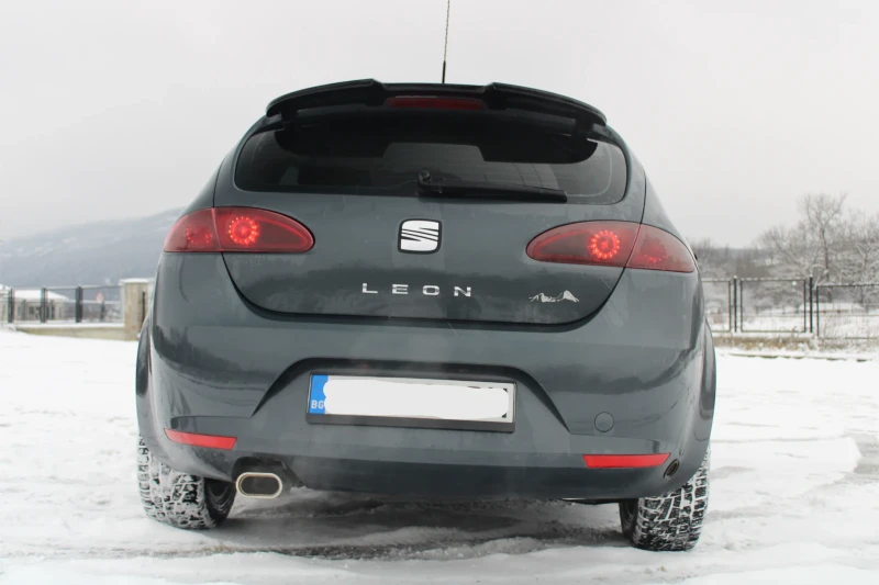 Seat Leon 1.6, снимка 4 - Автомобили и джипове - 53375360