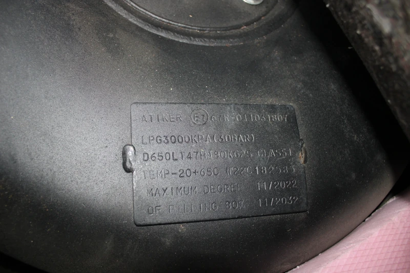 Seat Leon 1.6, снимка 15 - Автомобили и джипове - 53375360