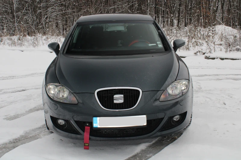 Seat Leon 1.6, снимка 2 - Автомобили и джипове - 53375360
