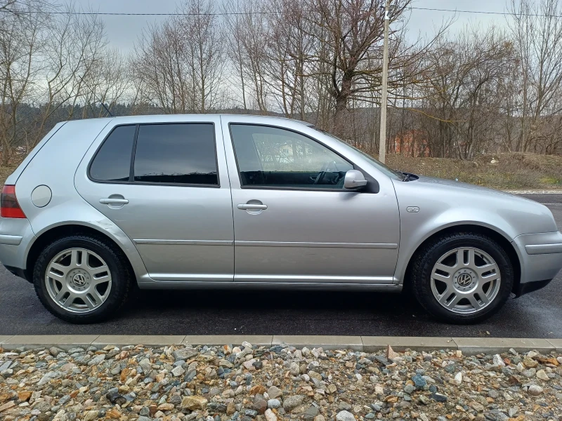 VW Golf 1.6 16V, снимка 4 - Автомобили и джипове - 53440310