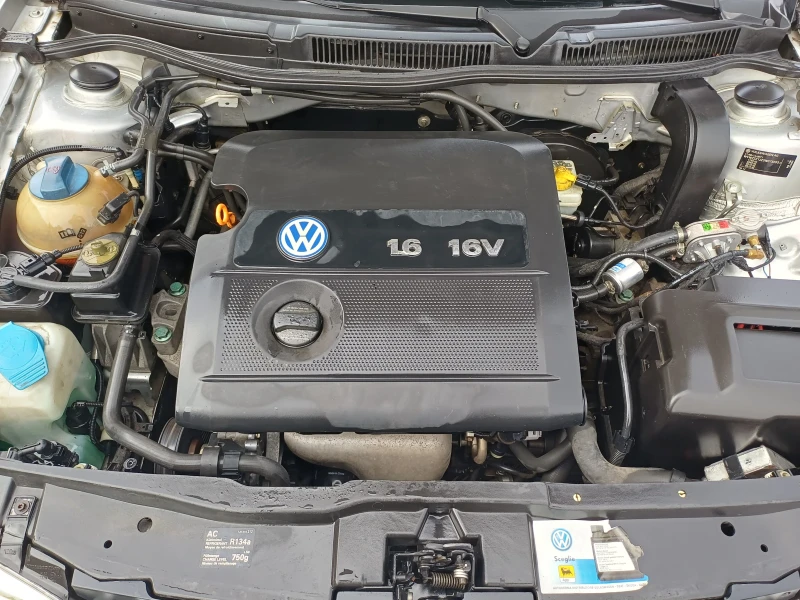 VW Golf 1.6 16V, снимка 5 - Автомобили и джипове - 53440310