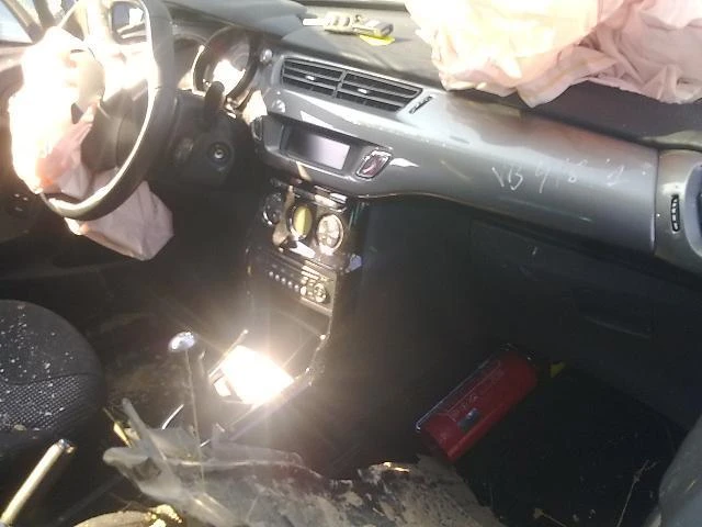 Citroen C3 1.4 HDI, снимка 13 - Автомобили и джипове - 48320277