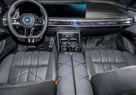 BMW 760 e M xDrive = NEW = Shadow Line Гаранция, снимка 9 - Автомобили и джипове - 53823773
