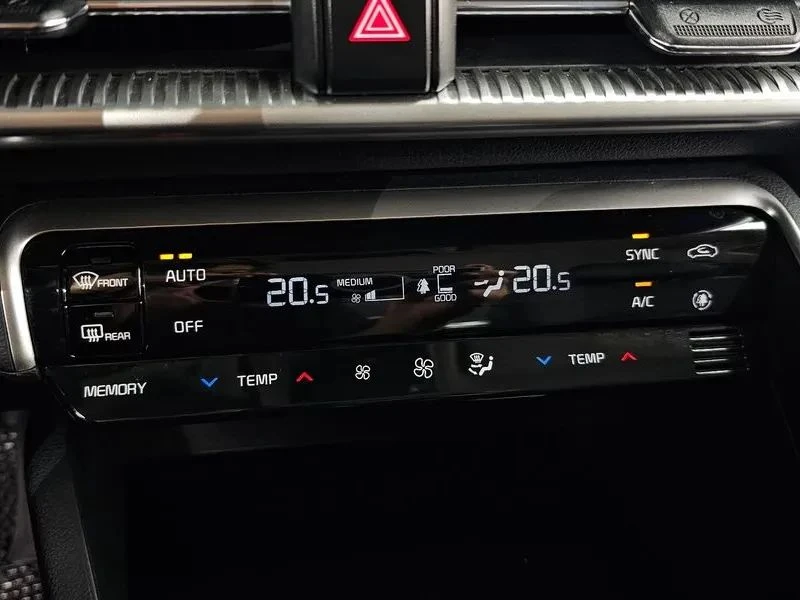 Kia K5, снимка 17 - Автомобили и джипове - 56690389