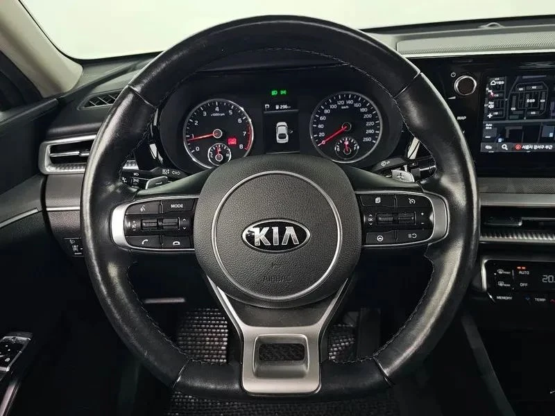Kia K5, снимка 13 - Автомобили и джипове - 56690389