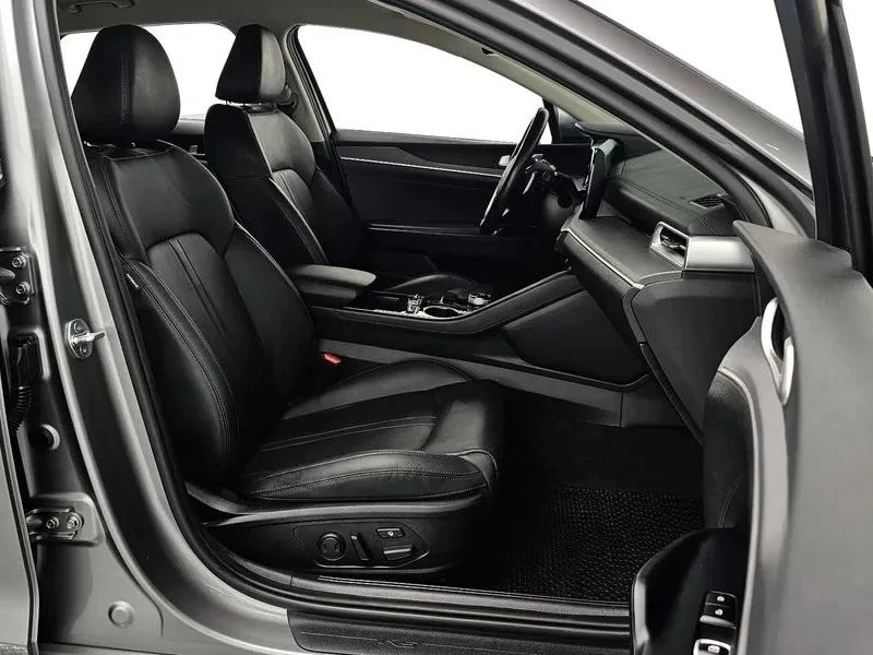 Kia K5, снимка 11 - Автомобили и джипове - 56690389