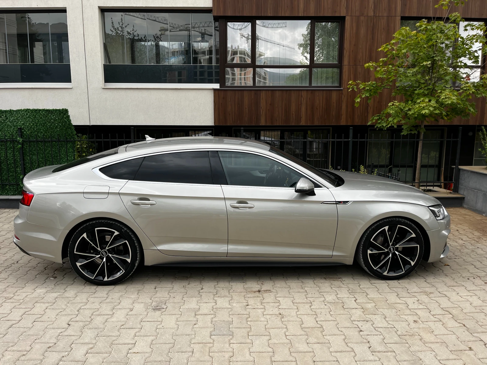 Audi A5 Sportback 2.0 TDI Quattro / ГОТОВ ЛИЗИНГ - изображение 5