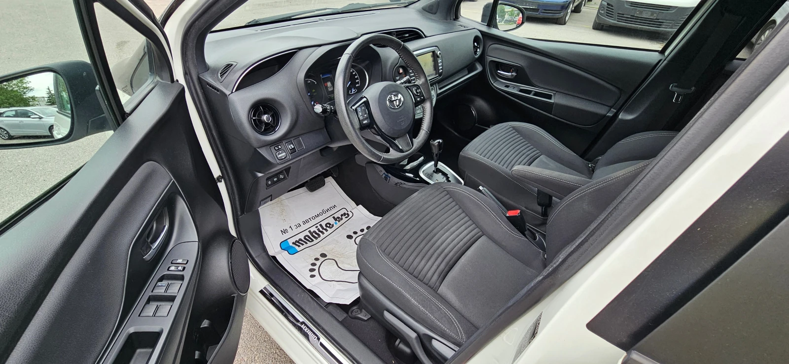 Toyota Yaris 1.5 Hybrid  Style | Mobile.bg   12