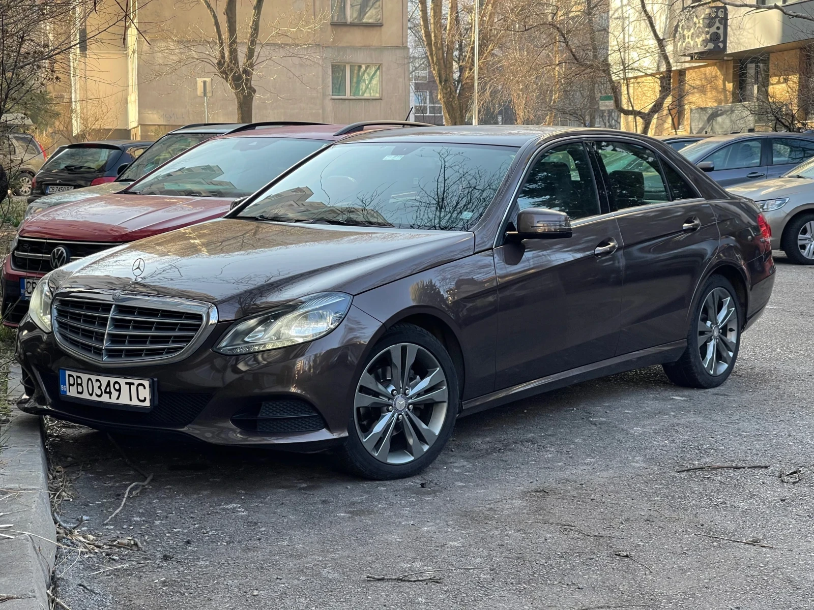Mercedes-Benz E 200  - изображение 5