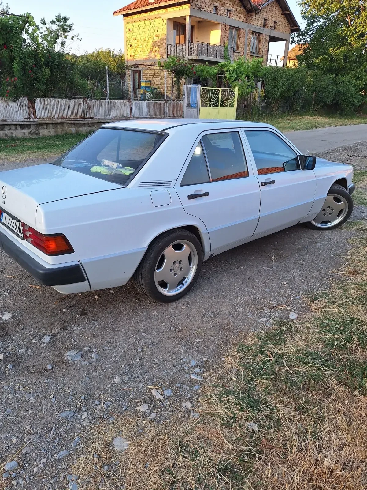 Mercedes-Benz 190  - изображение 5