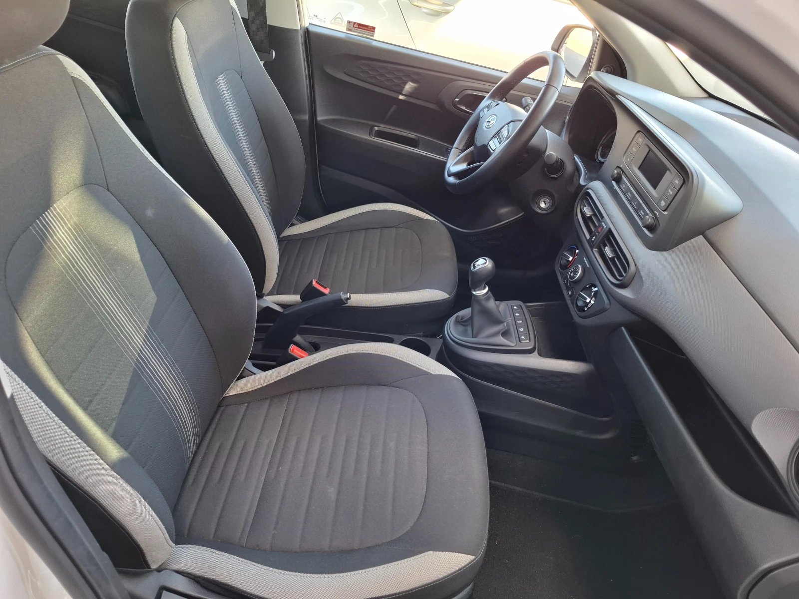 Hyundai I10 1.0* 38470к.м.* EURO6 - изображение 8