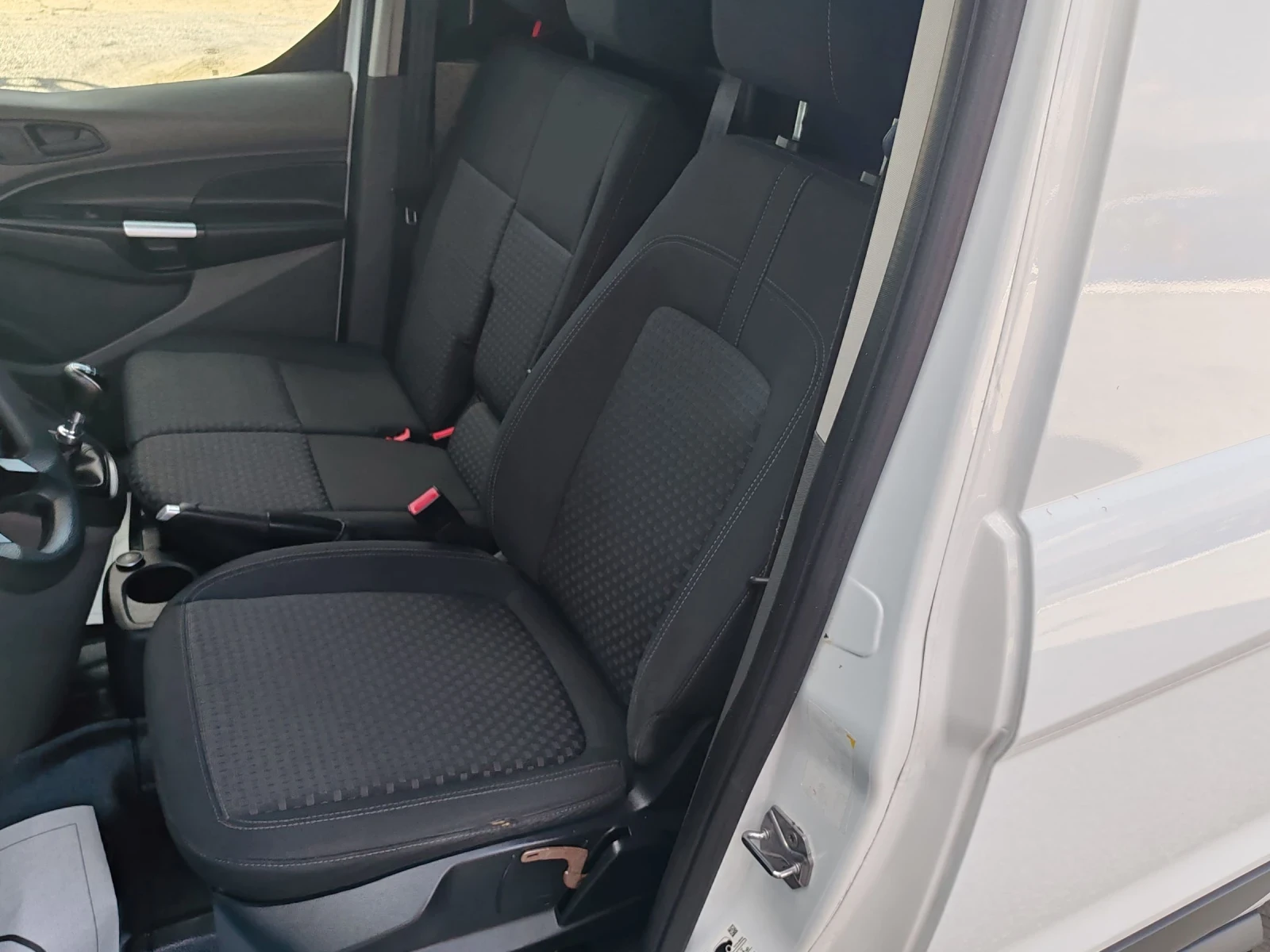 Ford Connect 1.5tdci Euro6 132000км - изображение 7