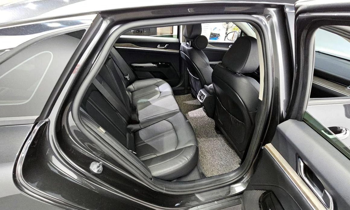 Kia K5 | Mobile.bg   12