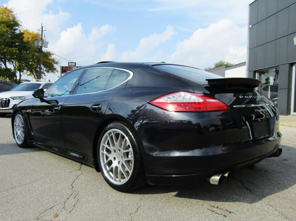 Porsche Panamera * АВТО КРЕДИТ* ЦЕНА ДО БГ * СЕРВИЗНА ИСТОРИЯ *  - изображение 6