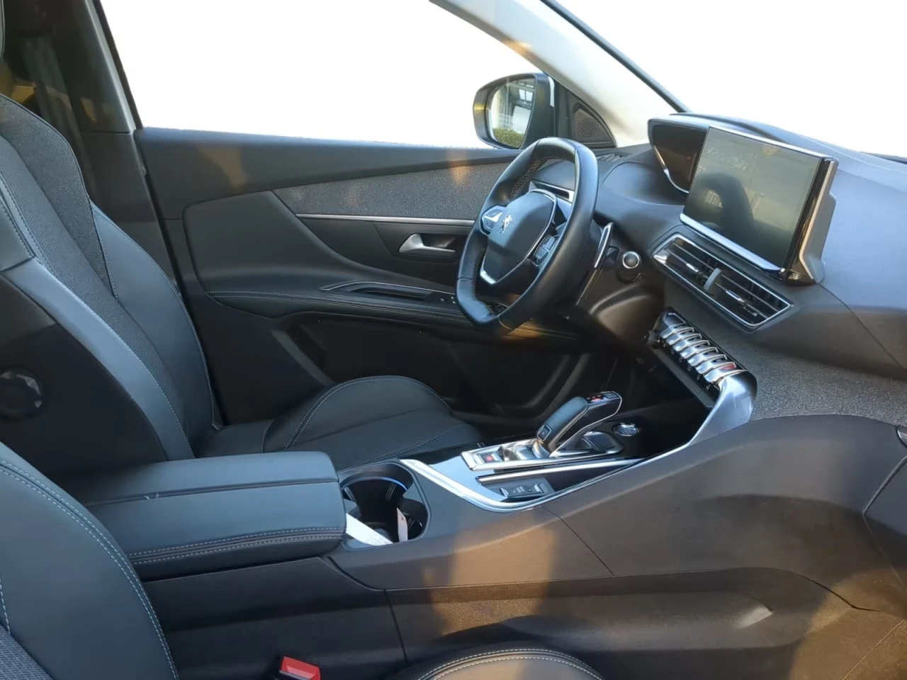 Peugeot 5008 Allure/131HP/360/7SEATS/DIGITAL/LED/ACC/112z, снимка 13 - Автомобили и джипове - 53724215