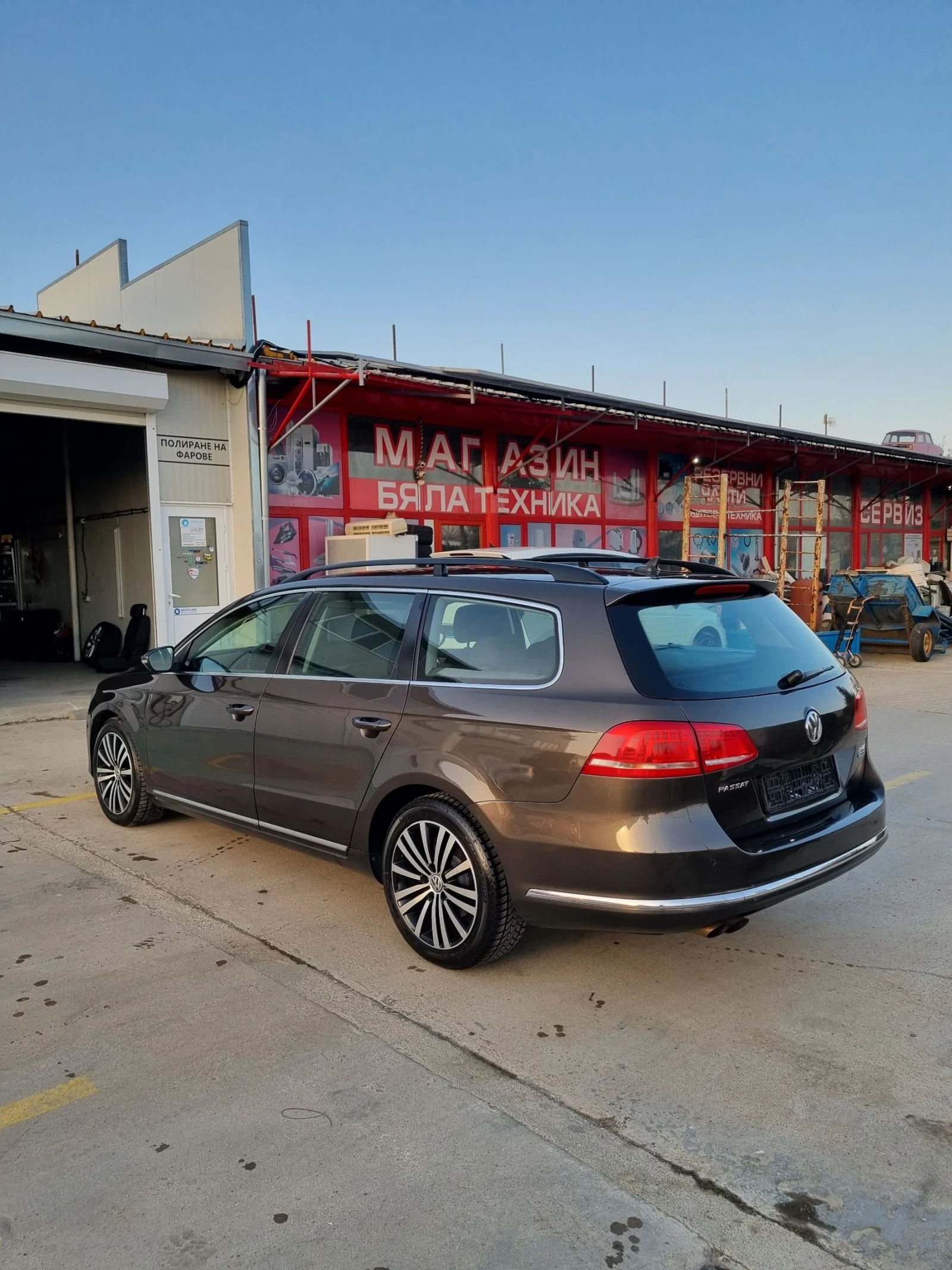 VW Passat 2.0tdi 140к.с DSG Автомат Highline, снимка 6 - Автомобили и джипове - 53829332
