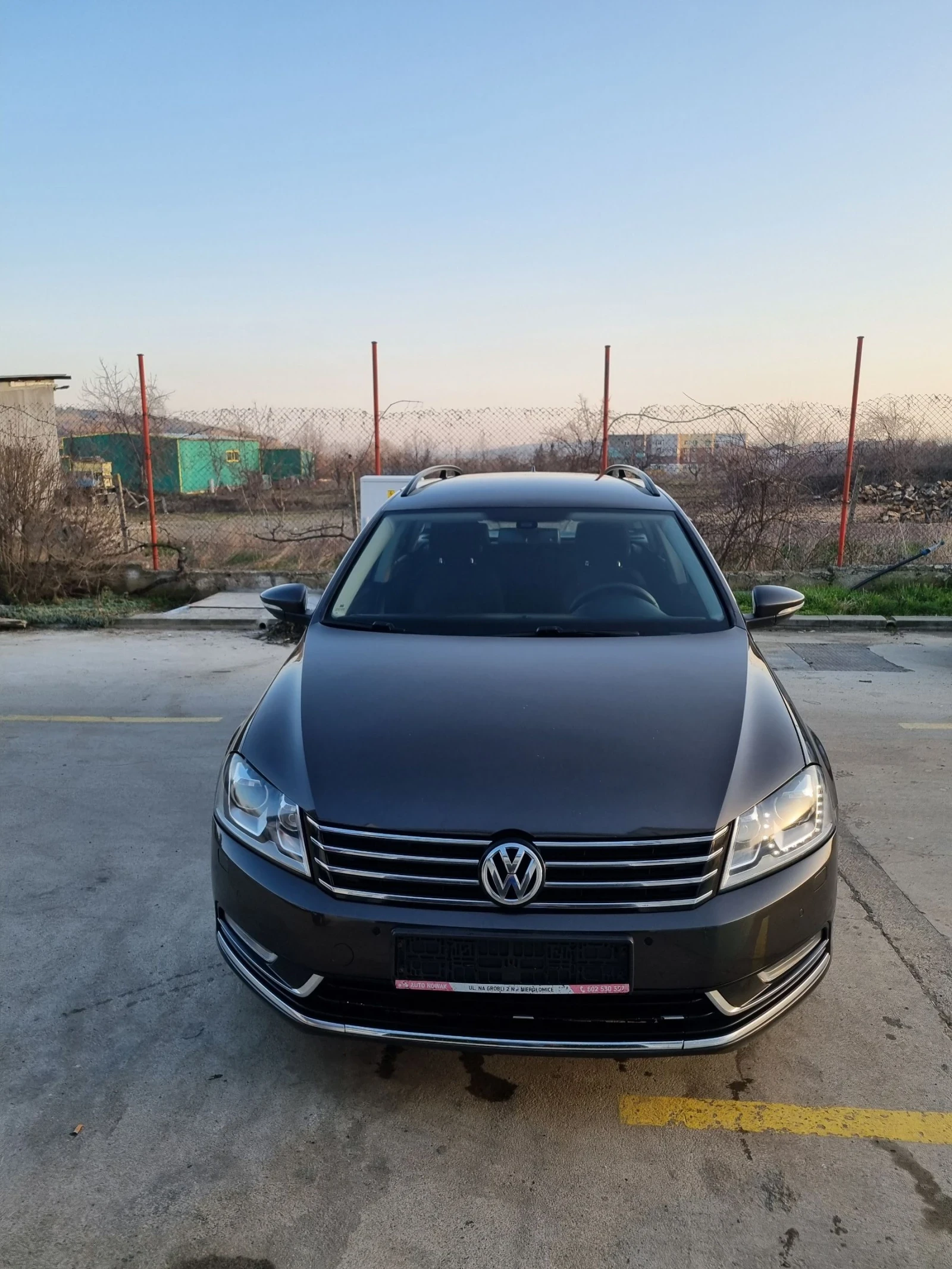 VW Passat 2.0tdi 140к.с DSG Автомат Highline, снимка 7 - Автомобили и джипове - 53829332