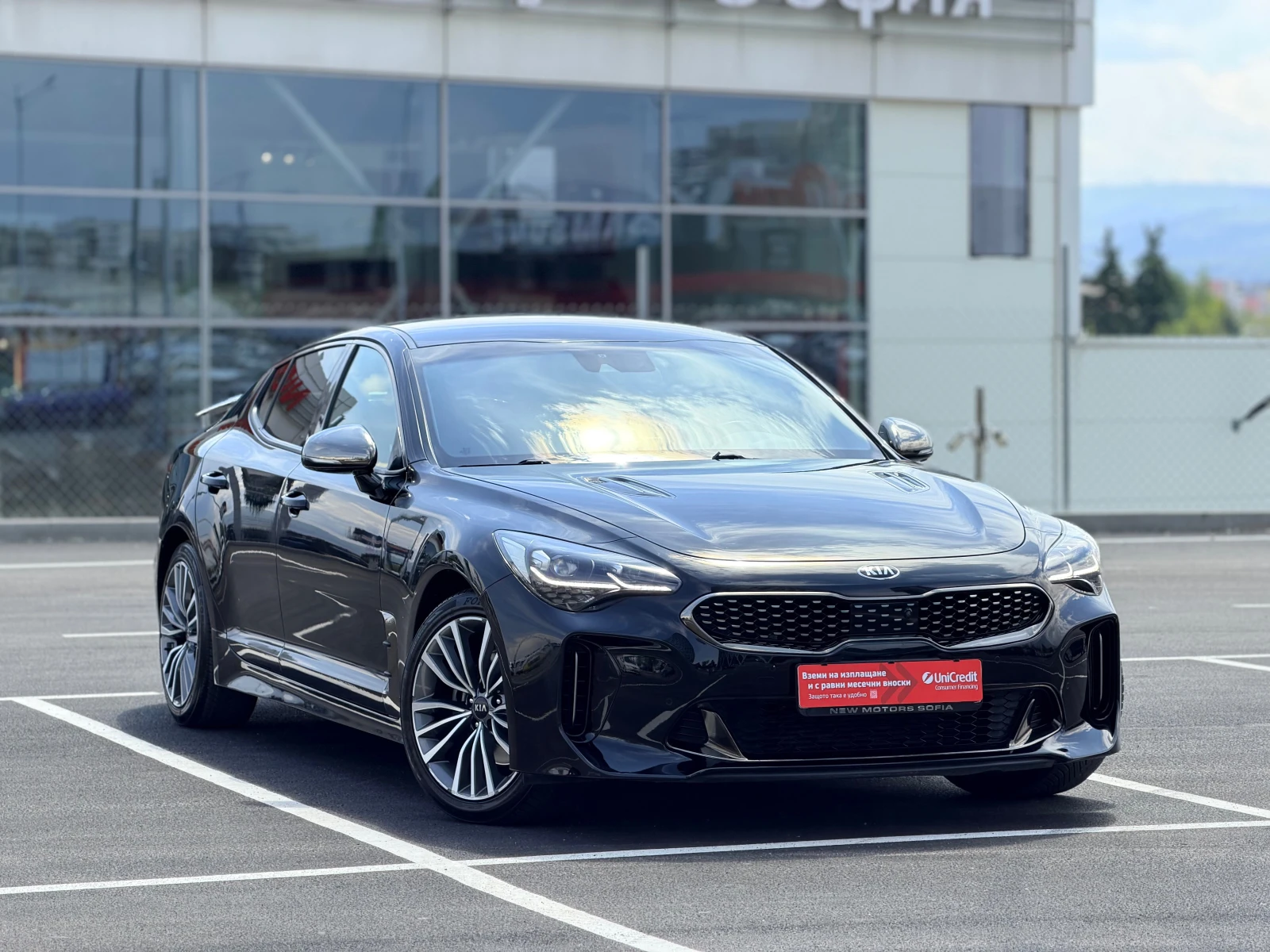 Kia Stinger 2.2CRDI-GT-Line-Лизинг през Уникредит , снимка 3 - Автомобили и джипове - 53977514