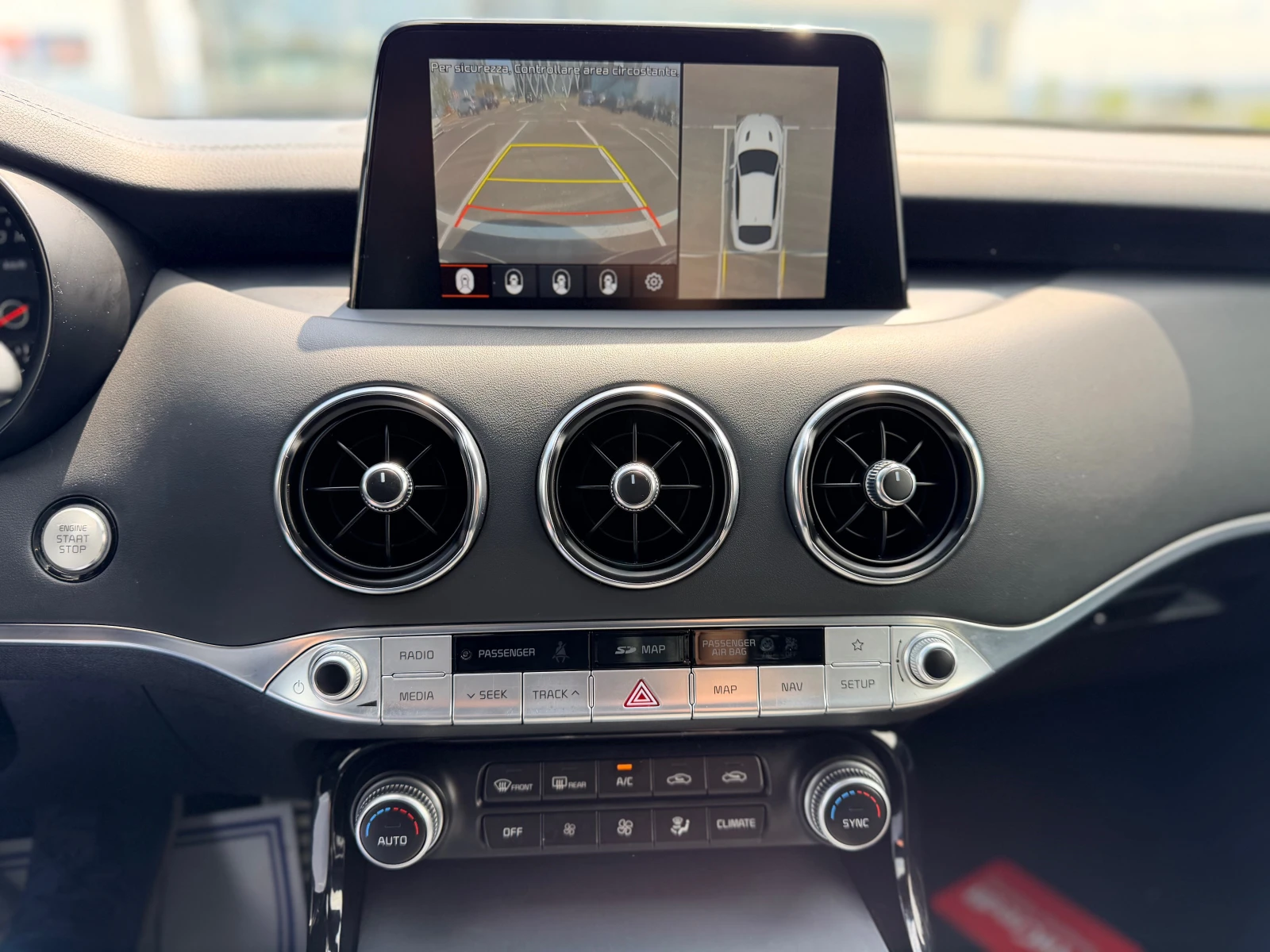 Kia Stinger 2.2CRDI-GT-Line-Лизинг през Уникредит , снимка 16 - Автомобили и джипове - 53977514
