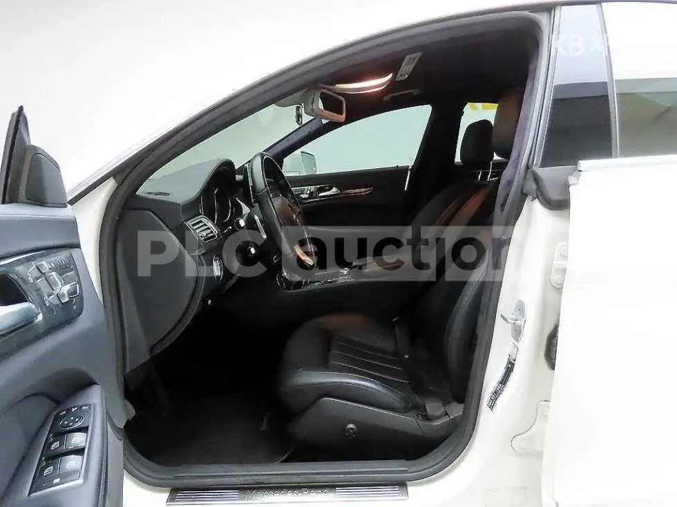 Mercedes-Benz CLS 350 4MATIC, снимка 5 - Автомобили и джипове - 53996341
